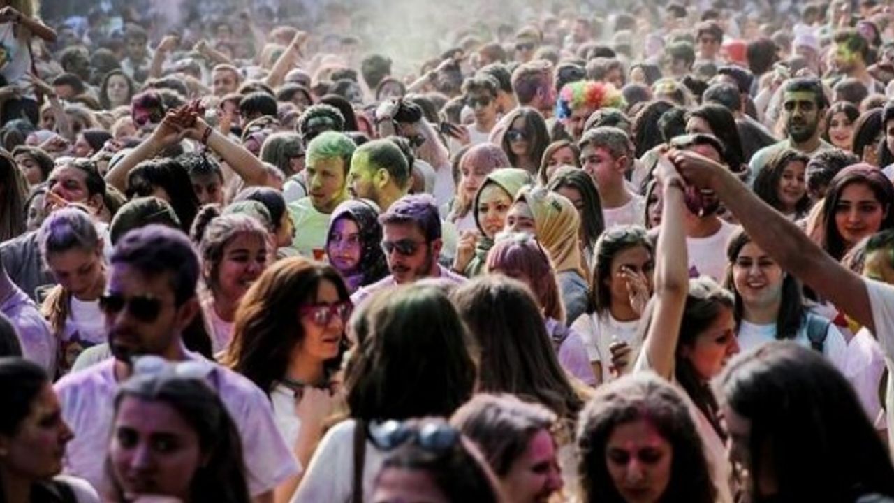 Kadın Ve Erkek Nüfusu Başa Baş Gidiyor