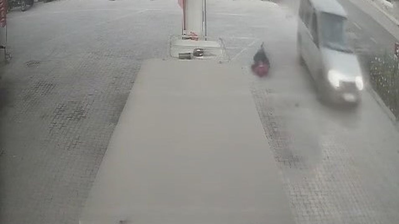 Eniştesine araçla çarpıp kaçtı