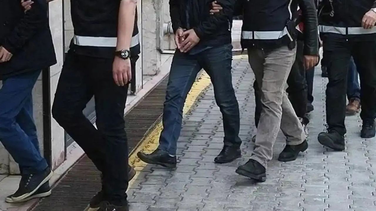 Kaçakçılık operasyonunda 18 gözaltı