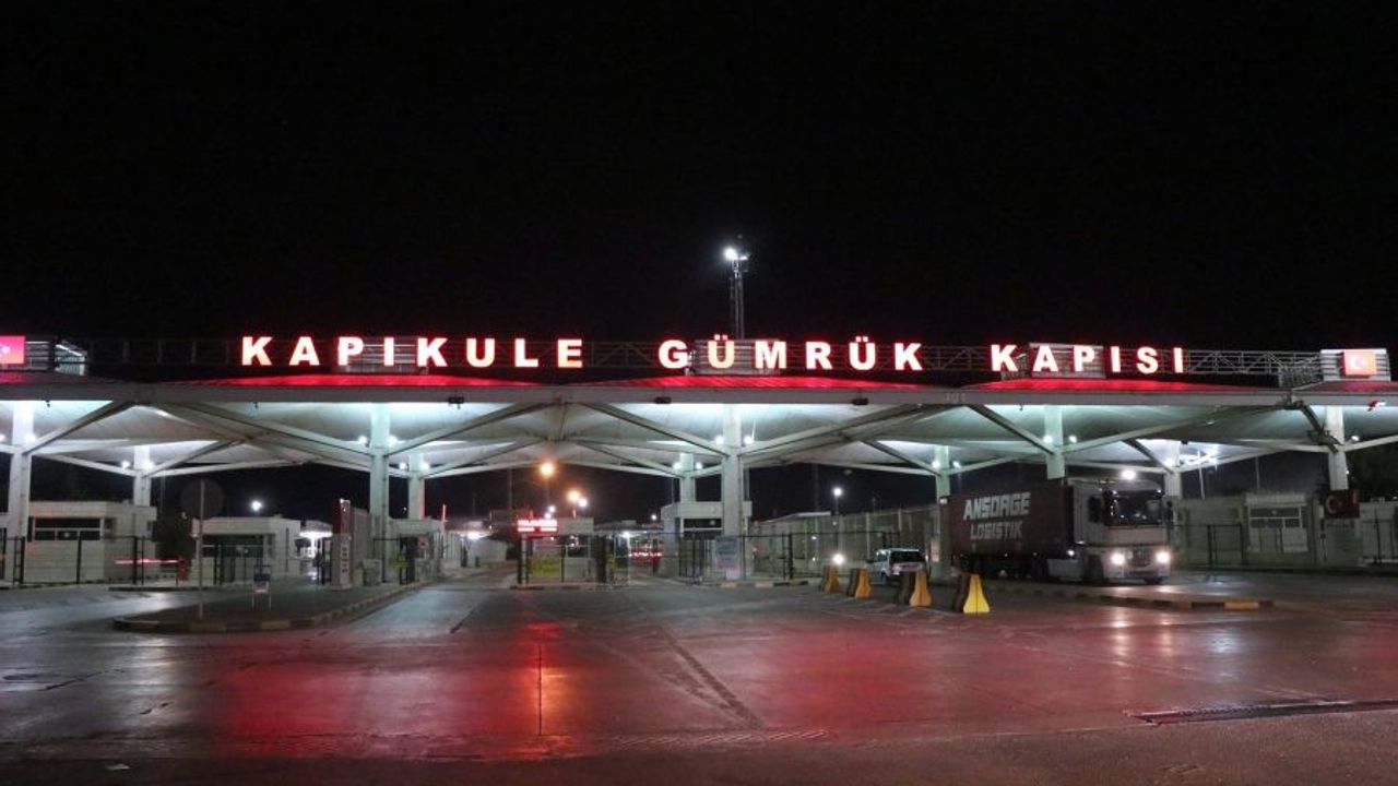 Emekli polis tırda ölü bulundu
