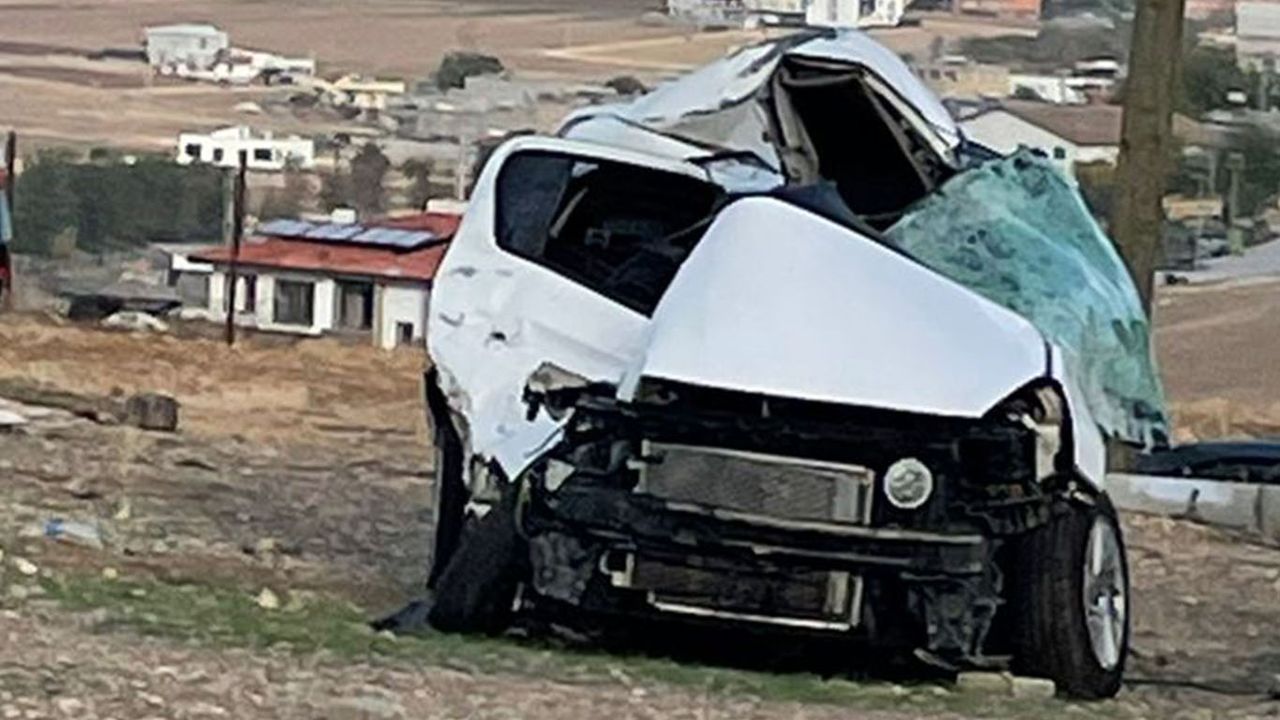 Diyarbakır’da yol çalışması bölgesinde feci kaza: Genç hemşire öldü