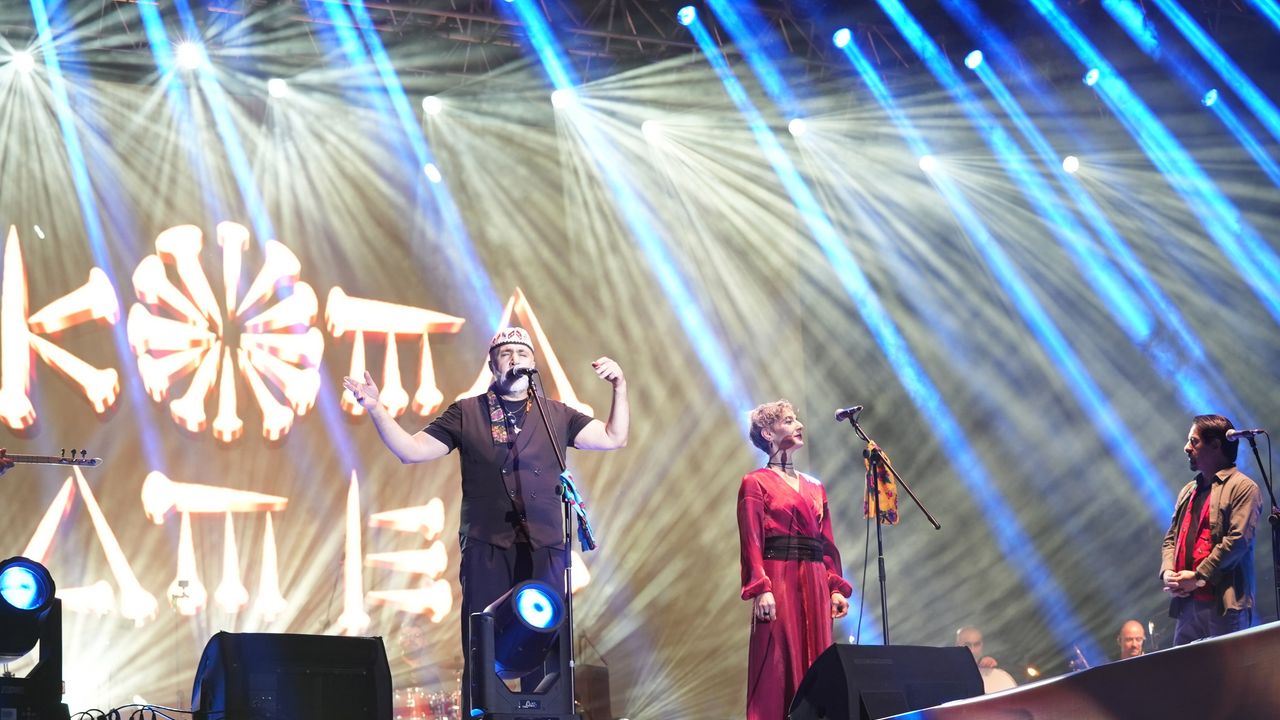 Diyarbakır'da Koma Amed konserinden kareler