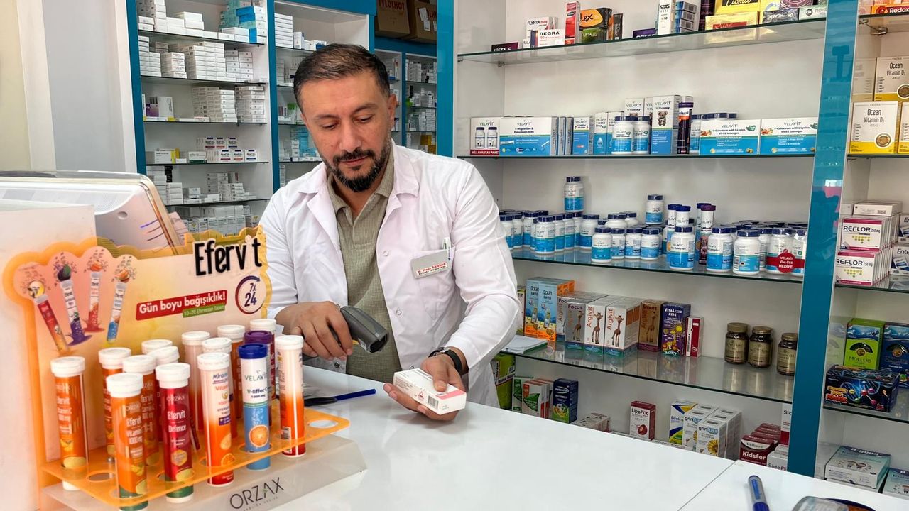Diyarbakır’daki Eczane Teknikerleri; İlaç yokluğu hastaların tedavisini aksatıyor