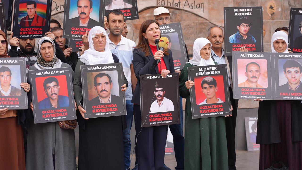 Diyarbakır Eşbaşkanları, kayıp yakınlarının eylemine katıldı