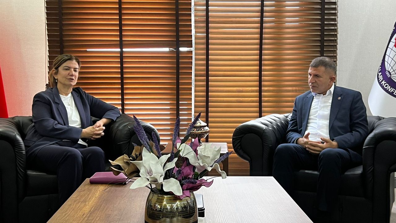 AK Partili Ataman’dan Sumud Filosu Aktivisti Tekdemir’e ziyaret