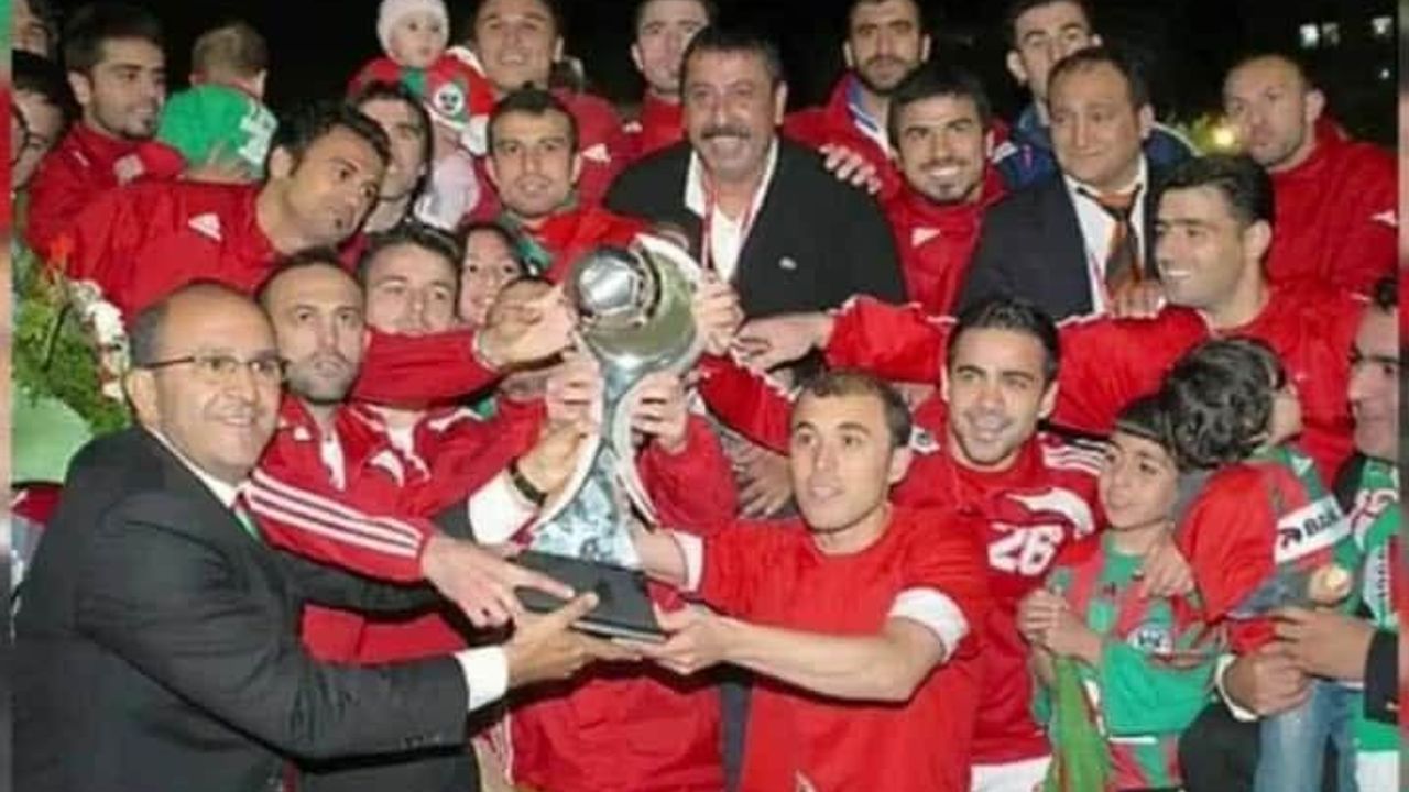 Tarihi Şampiyonluğun üzerinden 17 yıl geçti