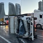İstanbul’da 11 araç kazaya karıştı: 2' ağır 6 yaralı