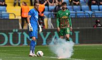 Amedspor maçı sonrası tribünler isyan etti: Yönetim istifa!