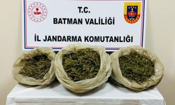 Evde kilolarca uyuşturucu bulundu