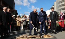 Cumhurbaşkanı Erdoğan Nevruz ateşini yakıp üstünden atladı