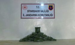 Diyarbakır’da ağaçlık alana gizlenmiş uyuşturucu ele geçildi