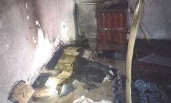 Ev yangını alzaymır hastası yaşlı kadını hayattan kopardı