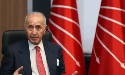 Eski CHP Lideri Hikmet Çetin Beyin Pıhtısı Nedeniyle Hastaneye Kaldırıldı