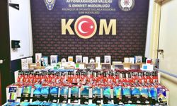Kaçak telefon parçaları ele geçirildi