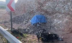 Motosiklet yoldan çıktı: 1 ölü, 1 yaralı