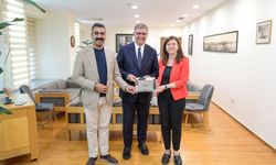 Diyarbakır Eş Başkanları İzmir Büyükşehir Belediyesini ziyaret etti