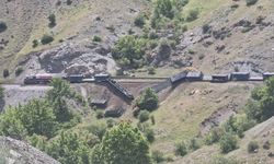 Elazığ-Diyarbakır tren seferinde vagonlar raydan çıktı