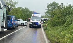 Tur otobüsü devrildi: Çok sayıda yaralı