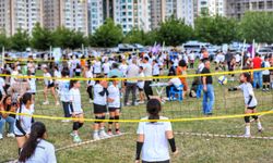 Diyarbakır’da 240 sporcunun katılımıyla mini voleybol turnuvası