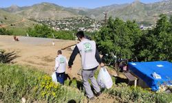 Bitlis'te bayram öncesi onlarca aileye gıda yardımı