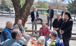Yeni Yüzyıl Partisi, esnafla buluştu
