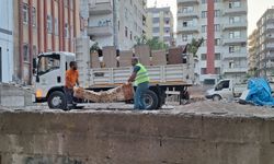 Diyarbakır’da bir evden iki kamyon çöp çıktı