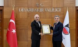 Genç’ten Vali Zorluoğlu’na veda ziyareti