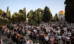 Mescid-i Aksa'da cuma namazı kılınmayacak