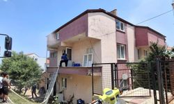 Kurban ile uğraşan ailenin evi yandı