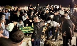 Diyarbakır'daki yangında ölen anne ve üç çocuğu defnedildi
