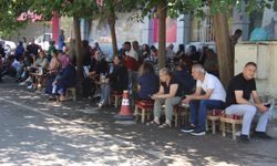 YKS devam ediyor Diyarbakır’da veliler heyecan içinde