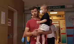 Şeker diye ağrı kesici ilaç yutan çocuk ölümden döndü