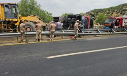 Diyarbakır'da yangın söndürmeye giderken kaza yapan itfaiye erinden acı haber