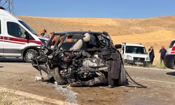 Kafa kafaya çarpıştılar: 1 ölü, 4 yaralı