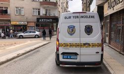 84 yaşındaki kadın dördüncü kattan düştü