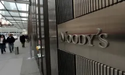 Moody's Türkiye'nin kredi notunu yükseltti