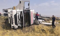Mardin’de devrilen tır’ın sürücüsü yaralandı