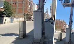 Yer Diyarbakır: Cadde ortasındaki trafo tehlike saçıyor