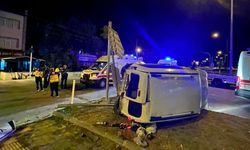Amasya’da hafif ticari araç ile ambulans çarpıştı: Yaralılar var