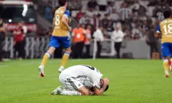 Beşiktaş şokta; Taraftardan istifa tezahüratı
