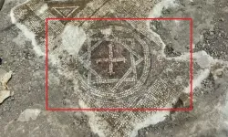Diyarbakır’da mezar kazısında şaşırtan keşif: Mozaikte Davut Yıldızı ve gizemli dilekçe