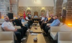 Sur’un Muhtarları yeni kaymakamı ziyaret etti