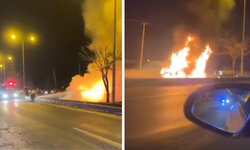 Diyarbakır'da seyir halindeki otomobil alev topuna döndü