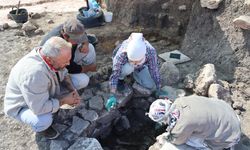 Diyarbakır’da 6 mezar gün yüzüne çıkarıldı