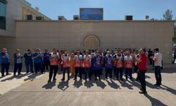 Dicle Üniversitesi Hastanesi çalışanlarından alkışlı protesto: Alın terimizi