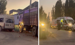 Minibüsle kamyon çarpıştı: Çok sayıda yaralı