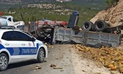 Mersin'de otobüs ile kamyon çarpıştı: Ölü ve yaralılar var