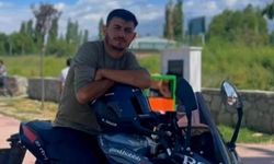 Motosikletle traktör çarpıştı: 1 ölü