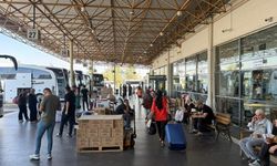 Diyarbakır otogarında okul yoğunluğu