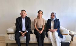 Diyarbakır’da şiddete uğrayan öğretmene sendikalardan ziyaret
